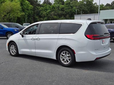2023 Chrysler Pacifica Touring L FWD