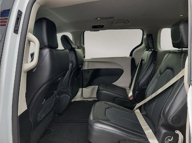 2024 Chrysler Pacifica Touring L FWD