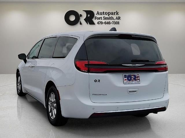 2024 Chrysler Pacifica Touring L FWD