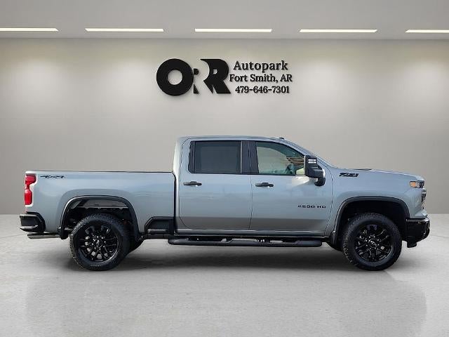 2026 Chevrolet Silverado 2500 HD Crew Cab Standard Box 4-Wheel Drive Custom