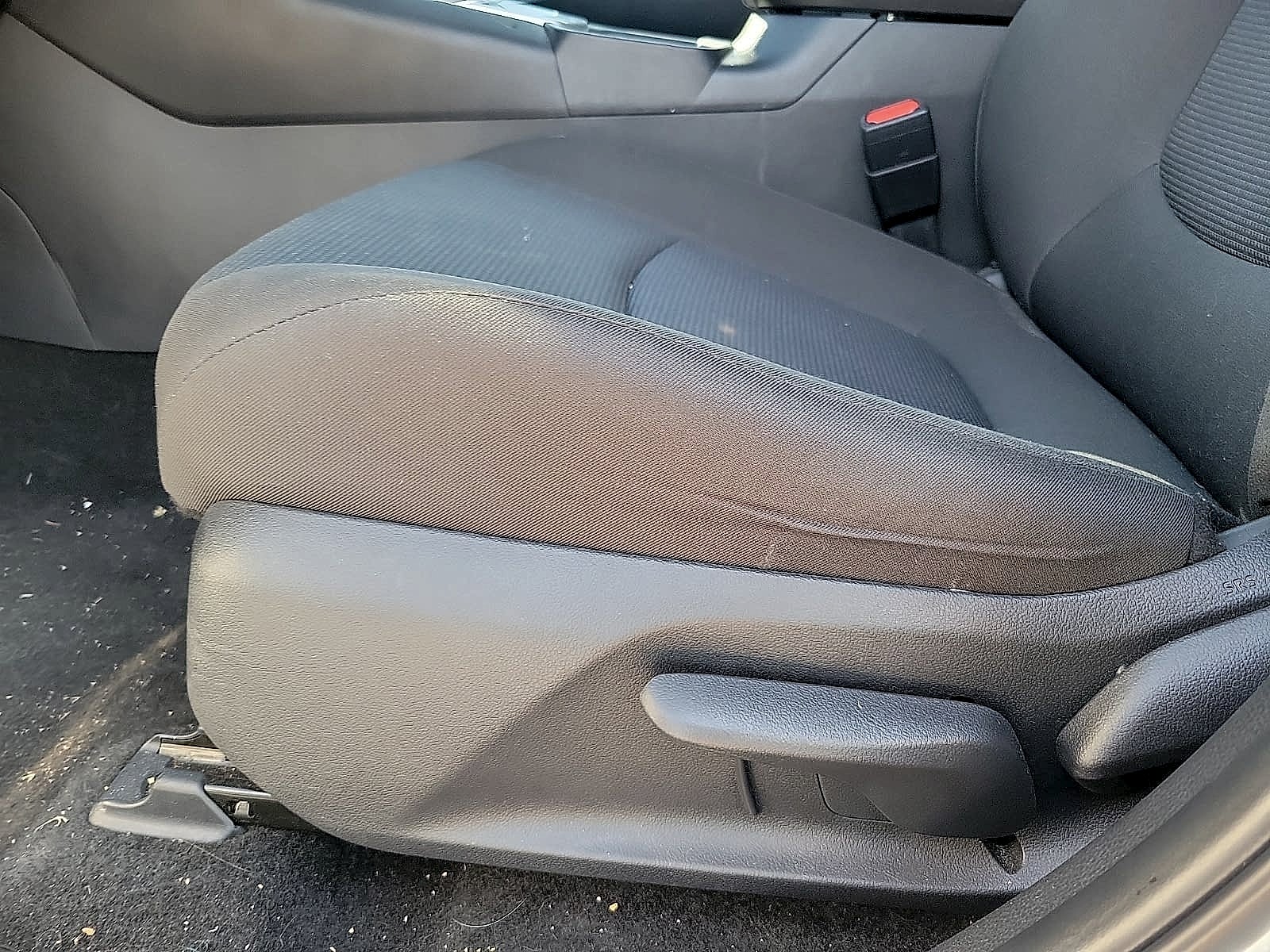 2025 Toyota RAV4 LE AWD (Natl)