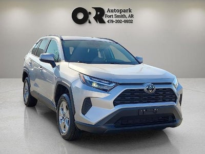 2025 Toyota RAV4 XLE FWD (GS)