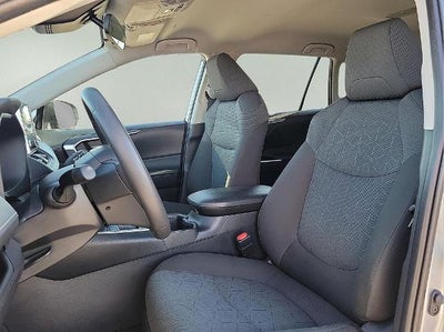 2025 Toyota RAV4 XLE FWD (GS)