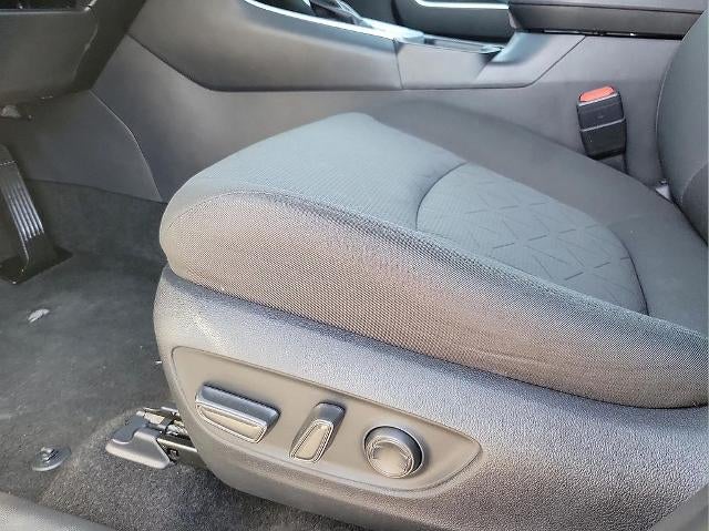 2025 Toyota RAV4 XLE FWD (GS)