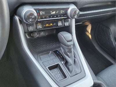 2025 Toyota RAV4 XLE FWD (GS)