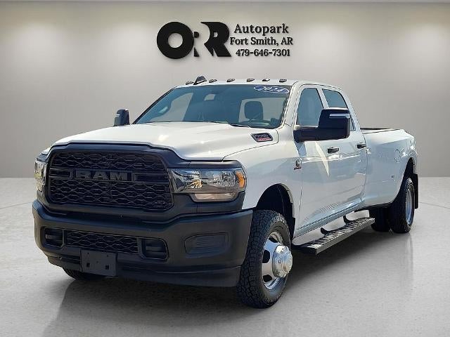 2024 RAM 3500 Tradesman 4x4 Crew Cab 8' Box