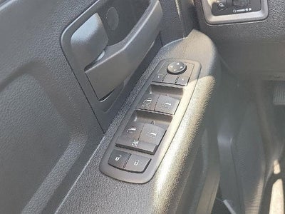 2022 RAM 1500 Classic Tradesman 4x2 Crew Cab 5'7" Box