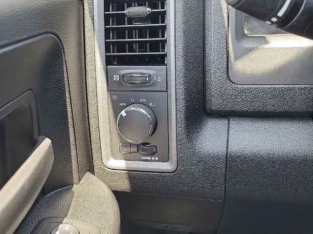 2022 RAM 1500 Classic Tradesman 4x2 Crew Cab 5'7" Box