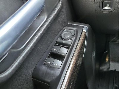 2020 Chevrolet Silverado 1500 Crew Cab Short Box 4-Wheel Drive RST