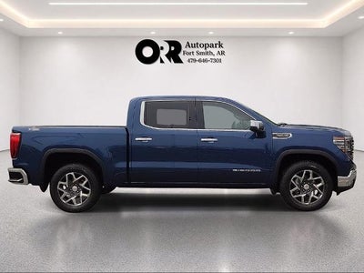 2023 GMC Sierra 1500 Crew Cab Short Box 4-Wheel Drive SLT