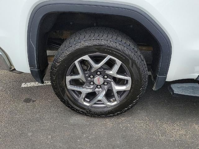 2022 GMC Sierra 1500 Crew Cab Short Box 4-Wheel Drive SLT