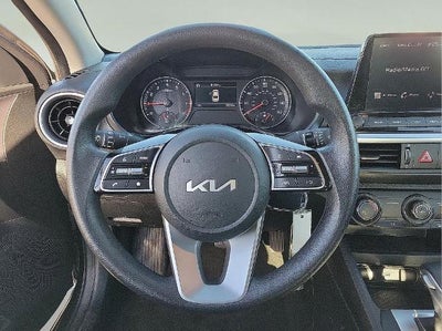2024 Kia Forte LXS IVT