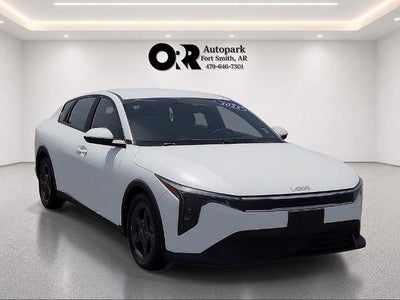 2025 Kia K4 LXS FWD
