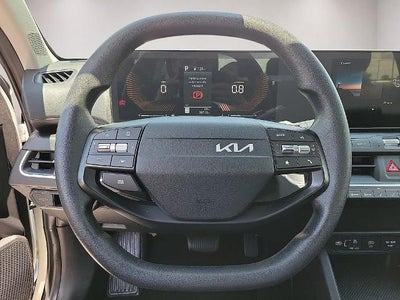 2025 Kia K4 LXS FWD