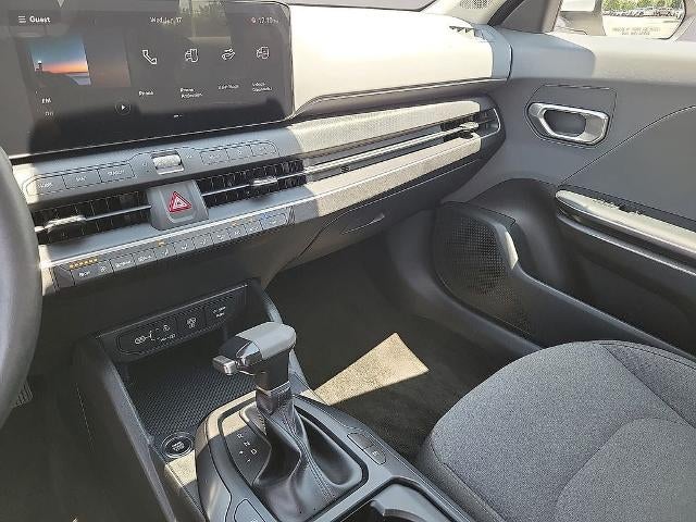 2025 Kia K4 LXS FWD