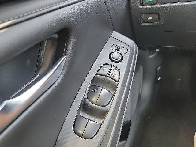 2024 Nissan Sentra SV CVT