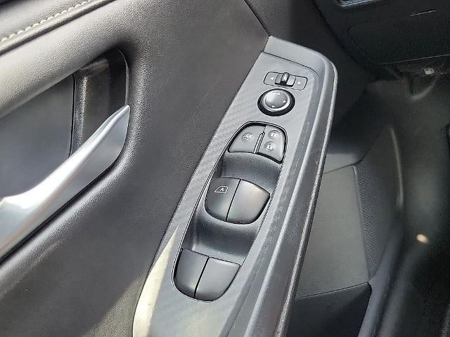 2025 Nissan Sentra SV CVT