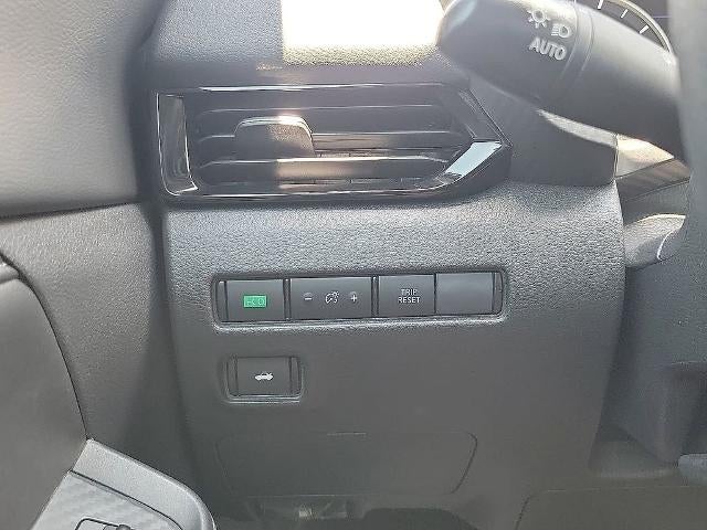 2025 Nissan Sentra SV CVT