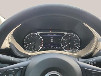 2025 Nissan Sentra SV CVT