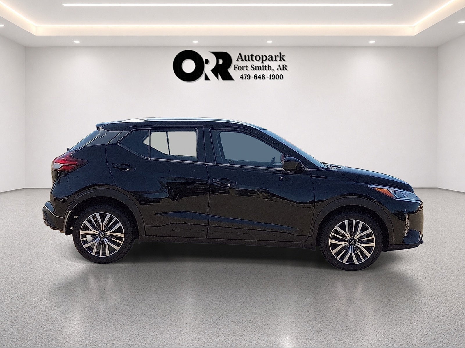 2023 Nissan Kicks SV FWD