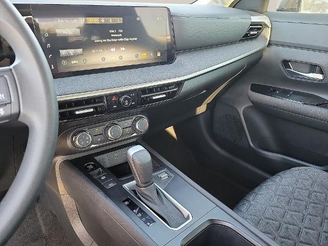 2025 Nissan Kicks SV FWD
