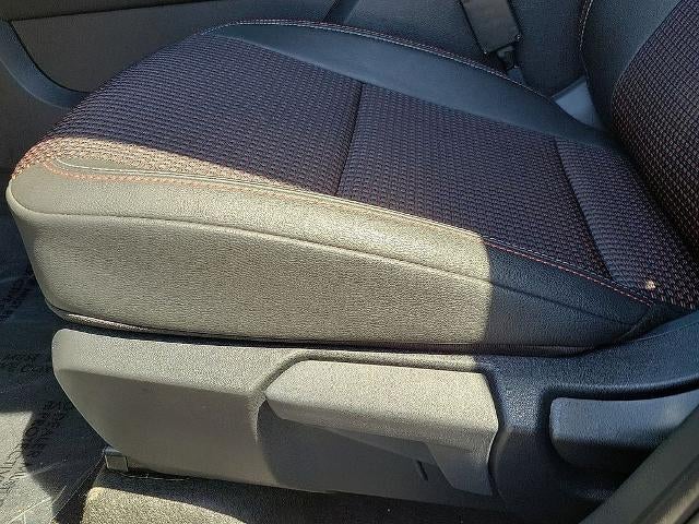 2025 Nissan Kicks SR FWD