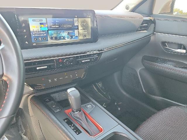 2025 Nissan Kicks SR FWD