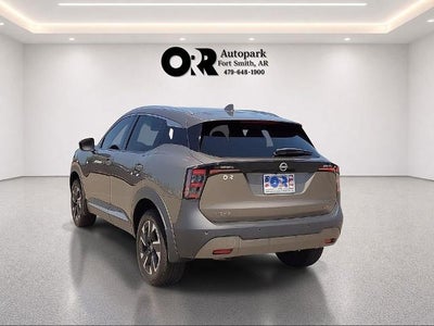 2025 Nissan Kicks SR FWD