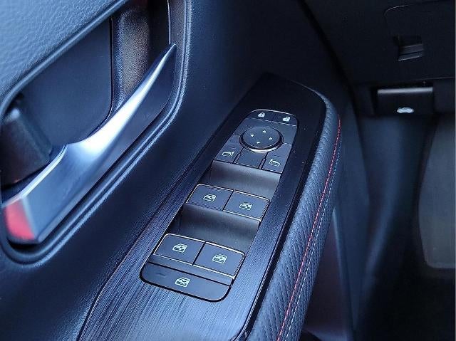 2025 Nissan Kicks SR AWD