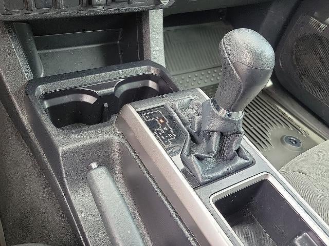 2023 Toyota Tacoma 2WD 2WD SR5 Double Cab 5' Bed V6 AT (GS)
