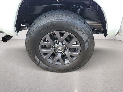 2023 Toyota Tacoma 2WD 2WD SR5 Double Cab 5' Bed V6 AT (GS)