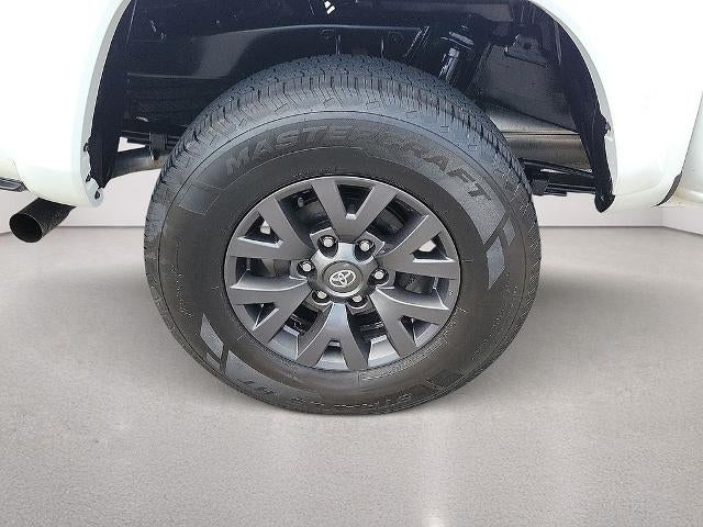 2023 Toyota Tacoma 2WD 2WD SR5 Double Cab 5' Bed V6 AT (GS)