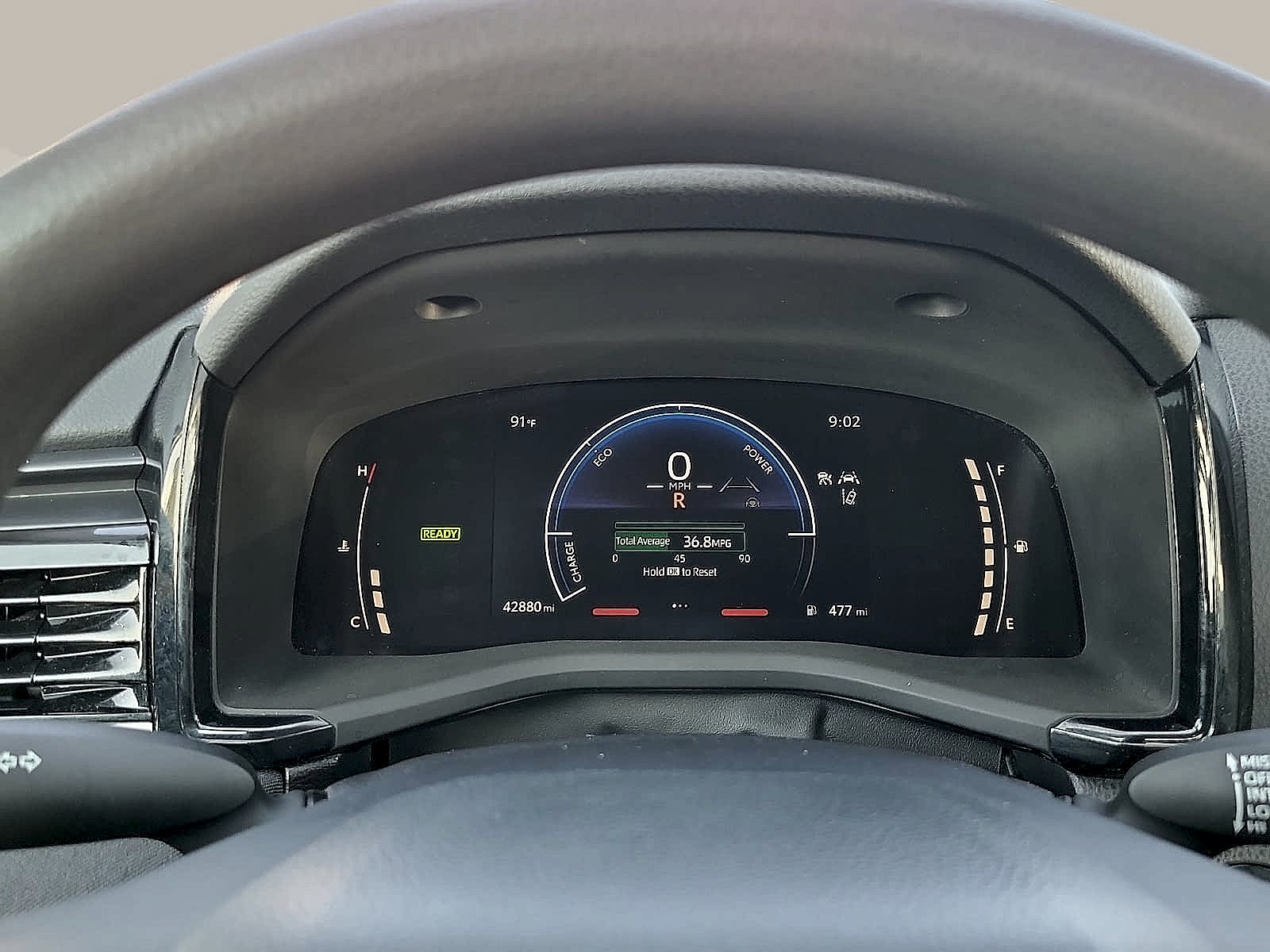 2025 Toyota Camry LE (SE)