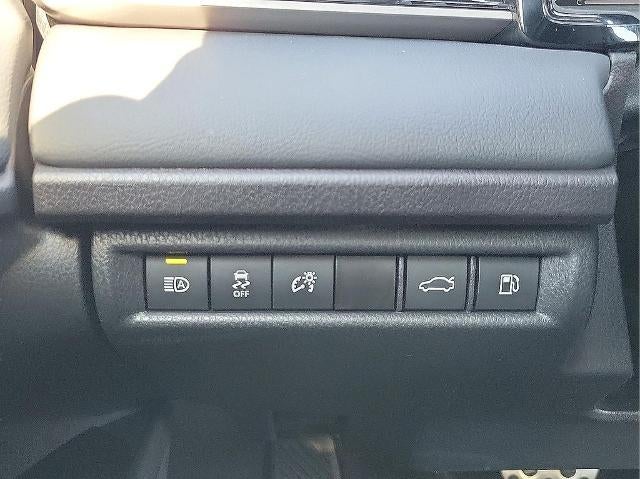 2025 Toyota Camry XSE (Natl)