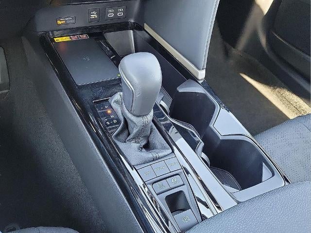 2025 Toyota Camry XSE (Natl)