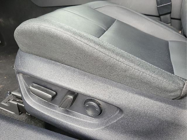 2025 Toyota Camry XSE (Natl)