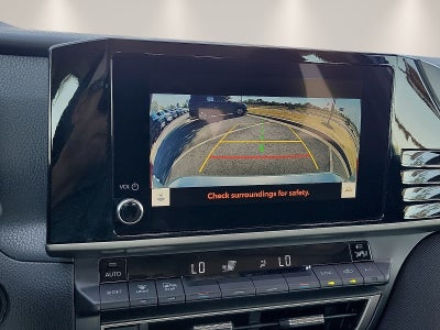 2025 Toyota Camry LE (SE)