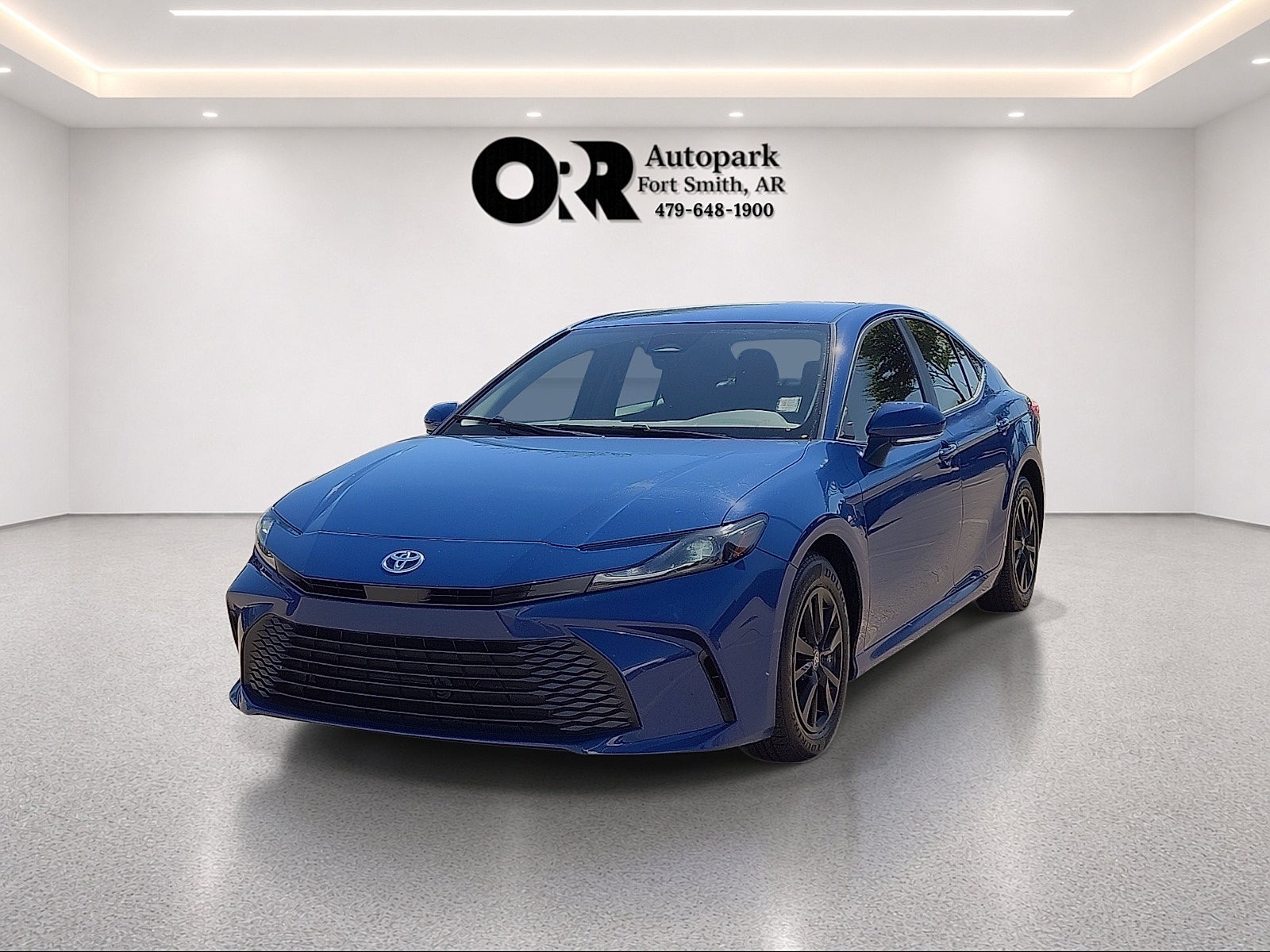 2025 Toyota Camry LE (SE)