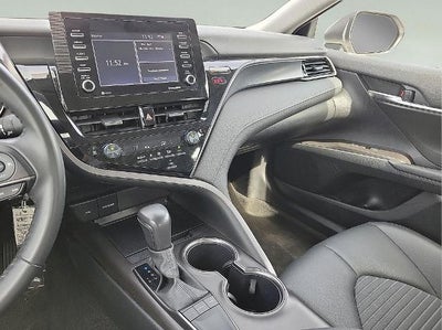 2024 Toyota Camry SE Auto (SE)