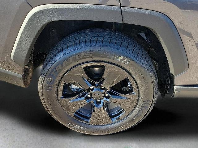 2024 Toyota RAV4 Hybrid LE AWD (Natl)