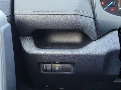 2025 Toyota RAV4 Hybrid XLE AWD (Natl)