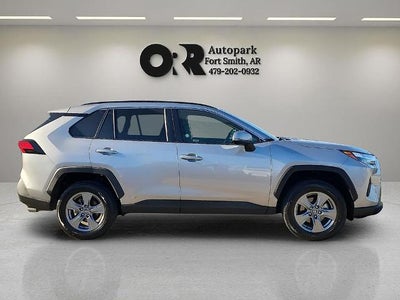 2025 Toyota RAV4 Hybrid XLE AWD (Natl)