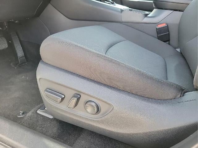 2025 Toyota RAV4 Hybrid XLE AWD (Natl)