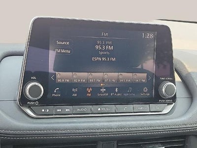 2025 Nissan Rogue FWD SV