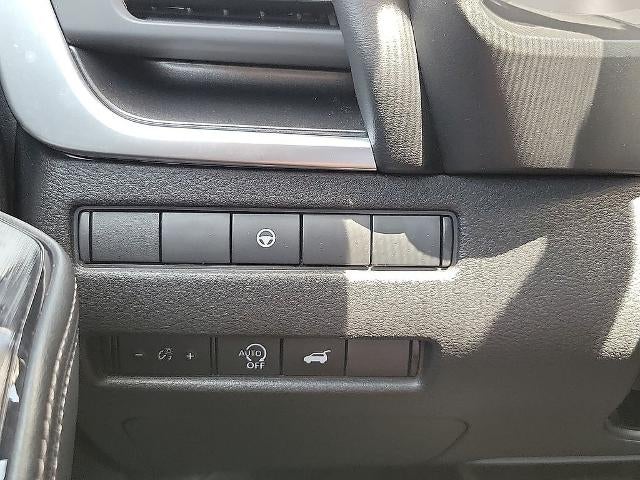2025 Nissan Rogue FWD SV