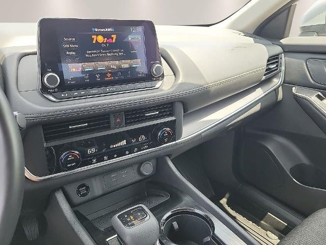 2025 Nissan Rogue FWD SV