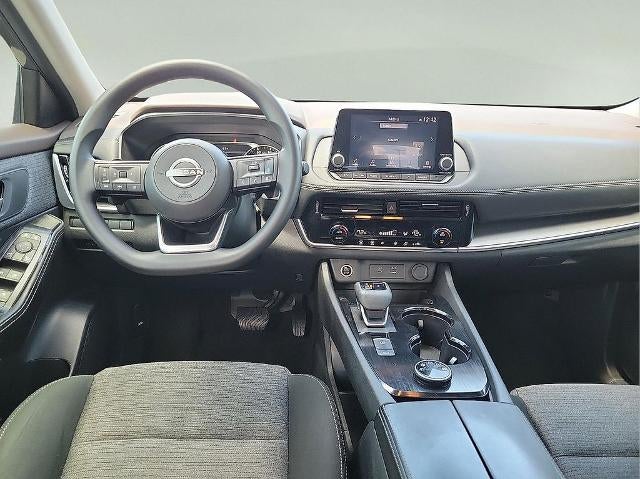 2022 Nissan Rogue AWD SV