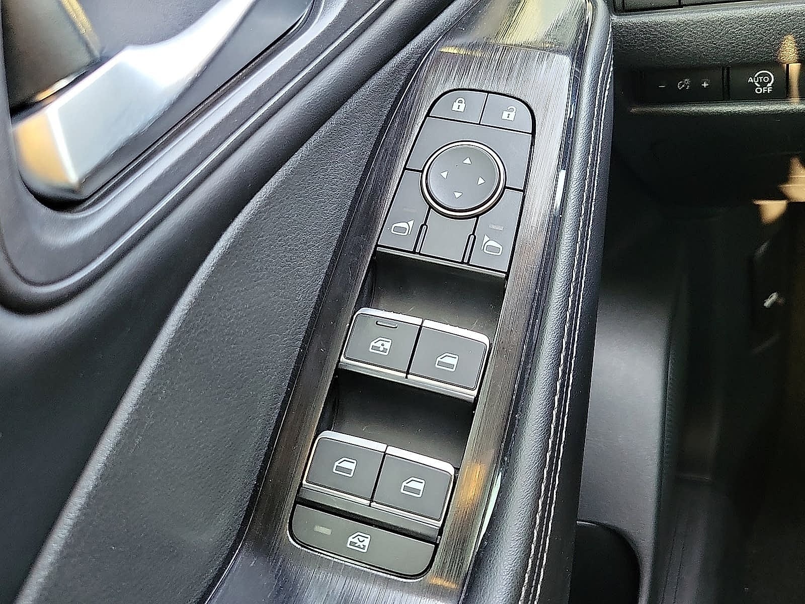 2023 Nissan Rogue FWD SL