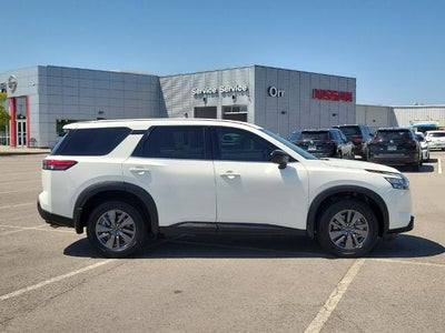 2025 Nissan Pathfinder S 4WD