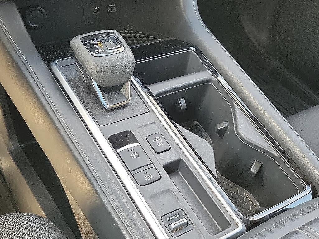 2022 Nissan Pathfinder SV 2WD
